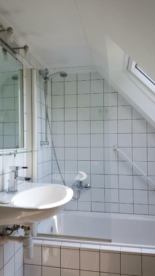 Vakantiewoning Deend Ларен Екстериор снимка